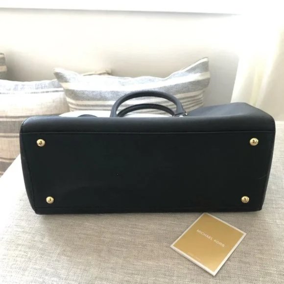 Michael Kors Bowling Bag Purse - Picture 8 of 10